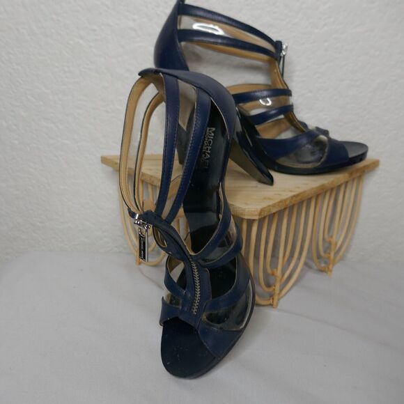 Michael Kors Navy Blue T Strap Sandal Heel Strappy Leather PVC 7M - Picture 1 of 12